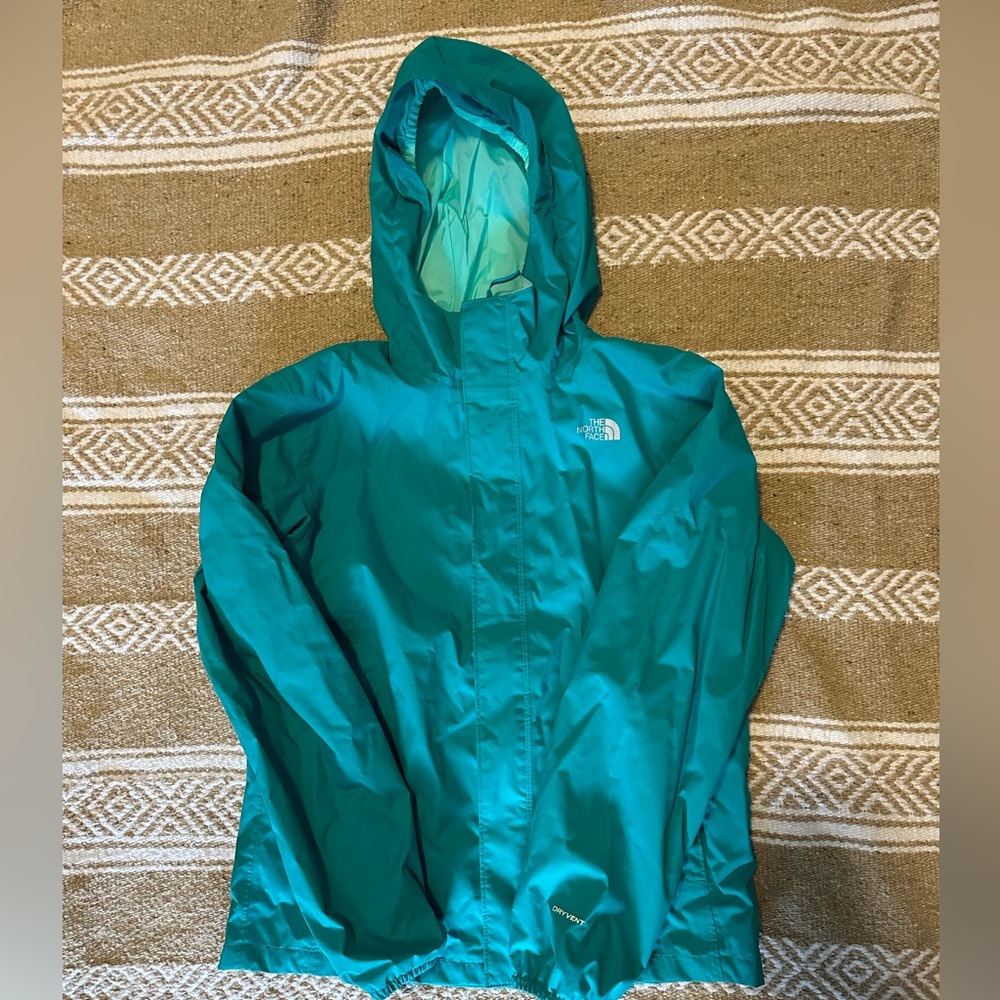 Excellent condition, girls size 14-16 North Face Dry Vent rain jacket.